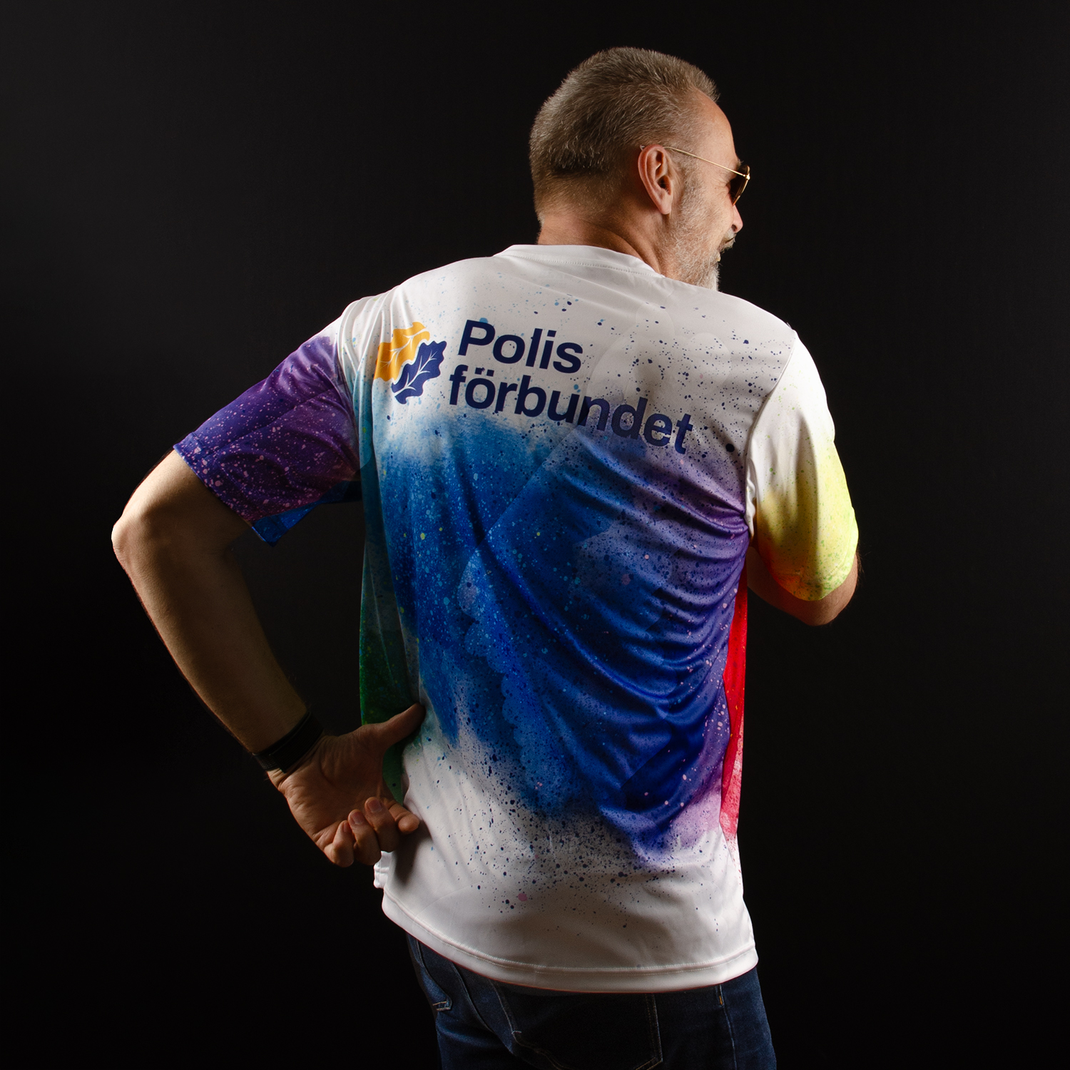 Funktions T shirt specialdesign pride polisforbundet back