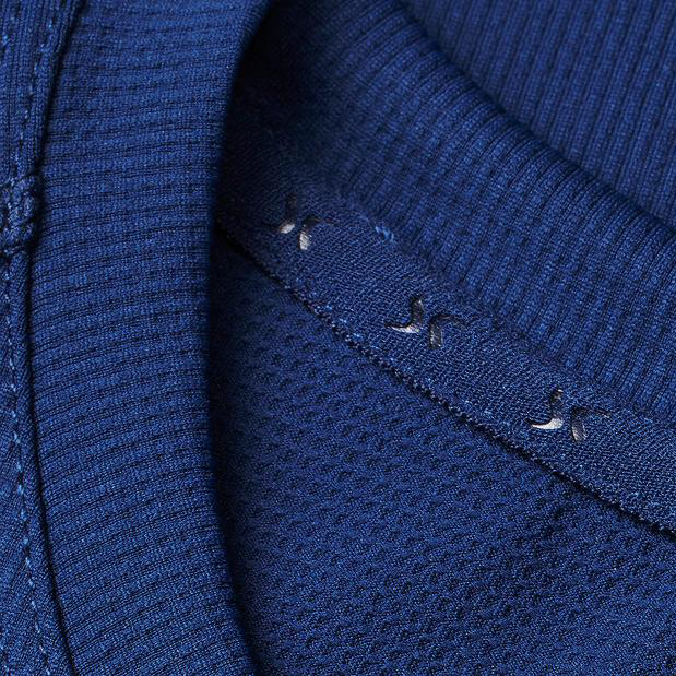 pf funktion tshirt detalj